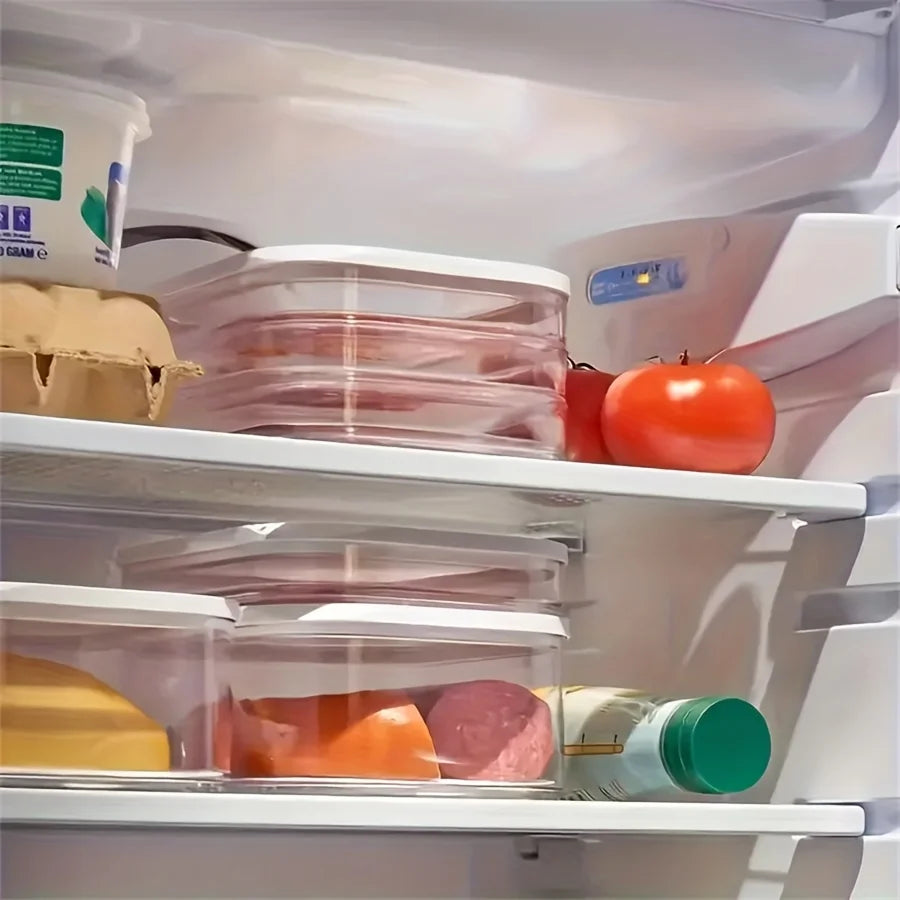 Recipientes empilháveis para armazenamento de frios com tampas transparentes